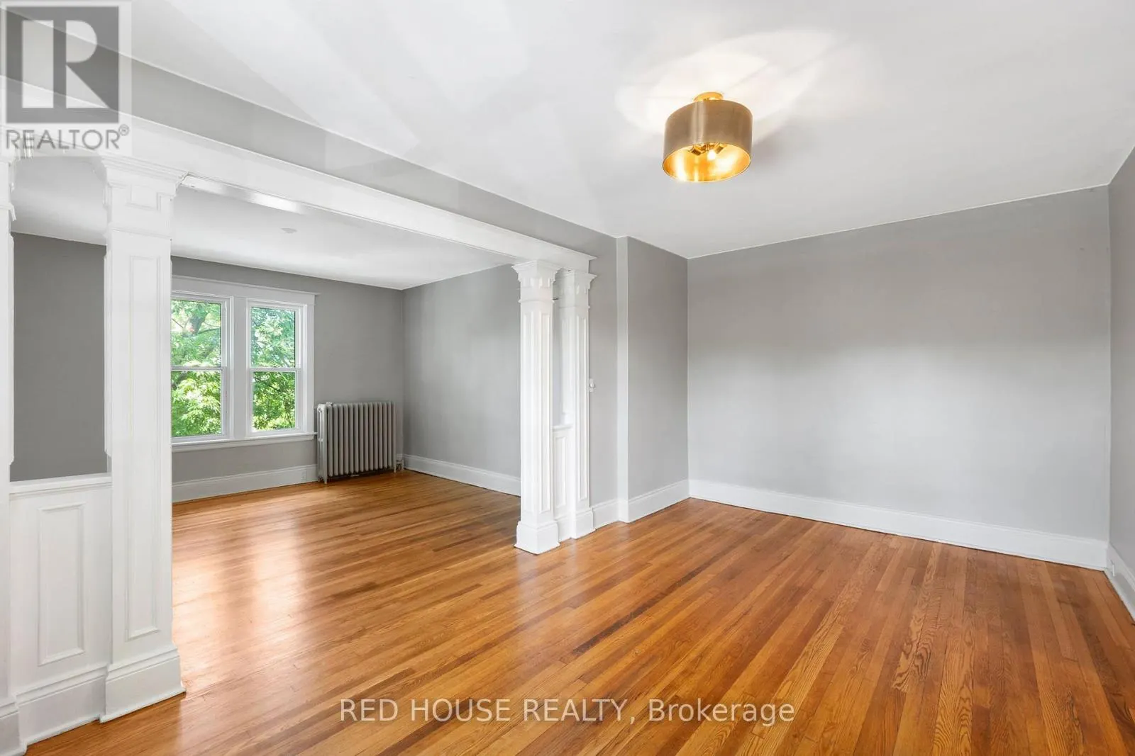 UNIT 6 - 55 BALSAM AVENUE S