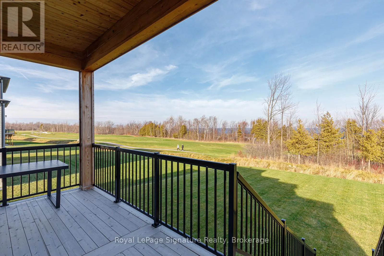 107 SLADDEN COURT