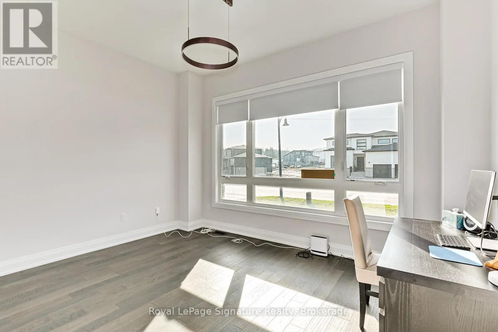 107 SLADDEN COURT