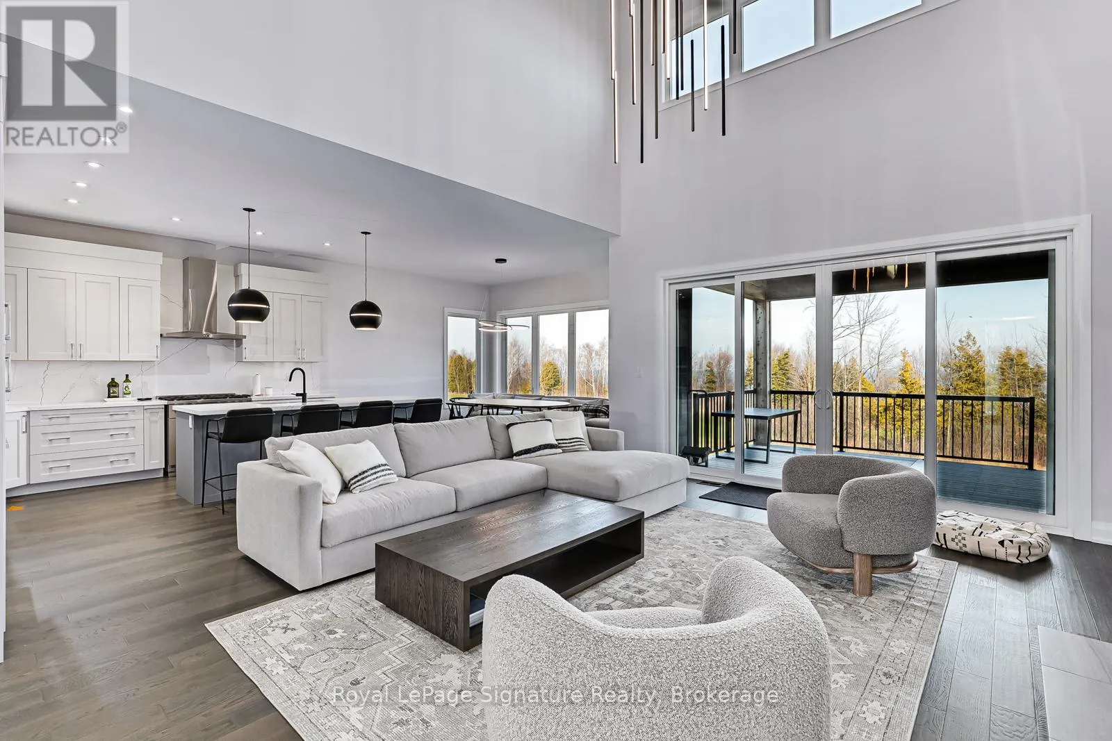 107 SLADDEN COURT