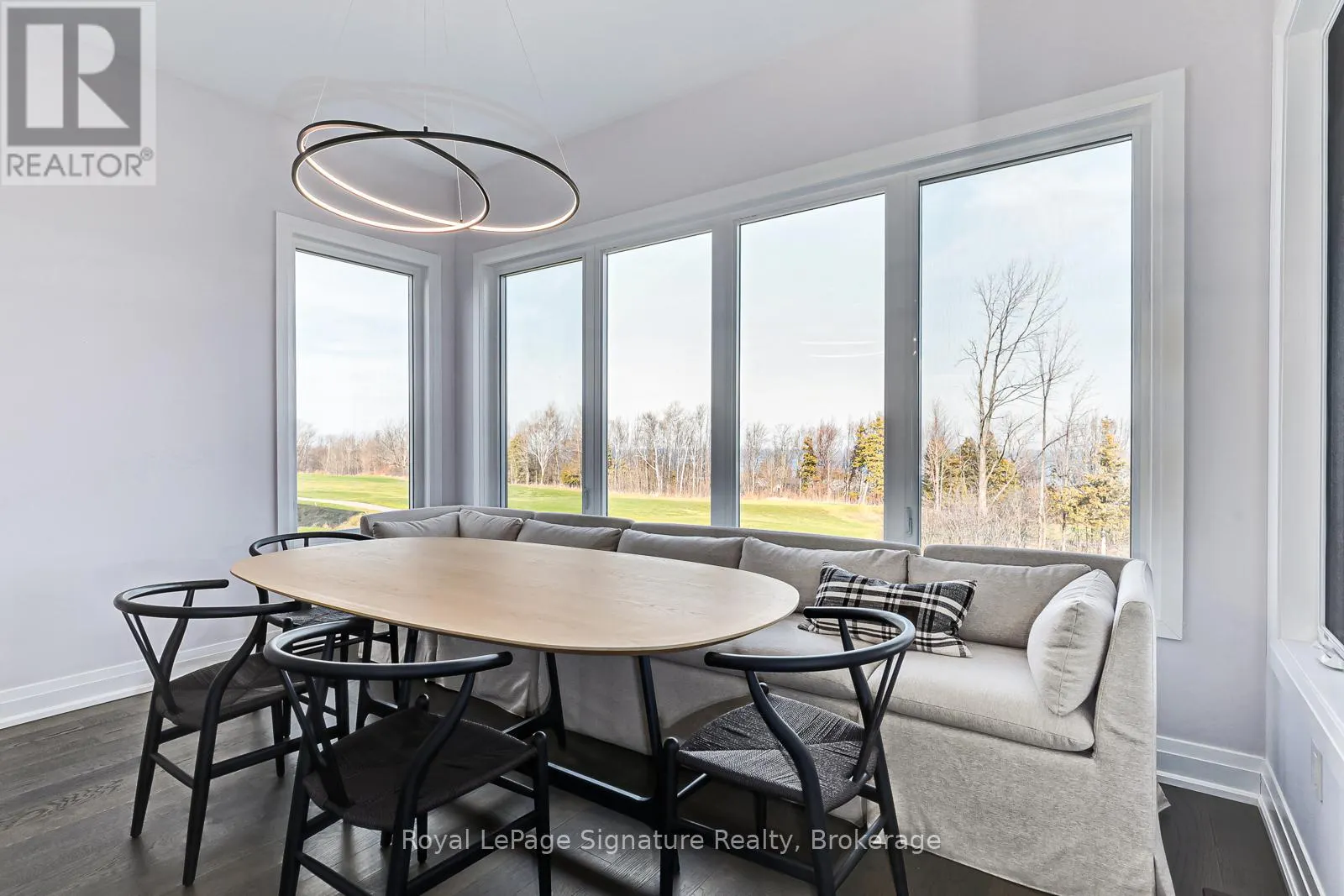 107 SLADDEN COURT