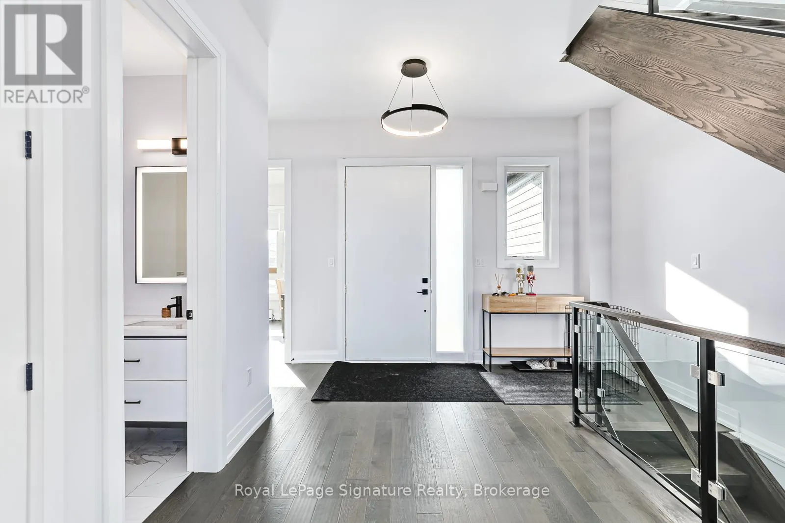 107 SLADDEN COURT