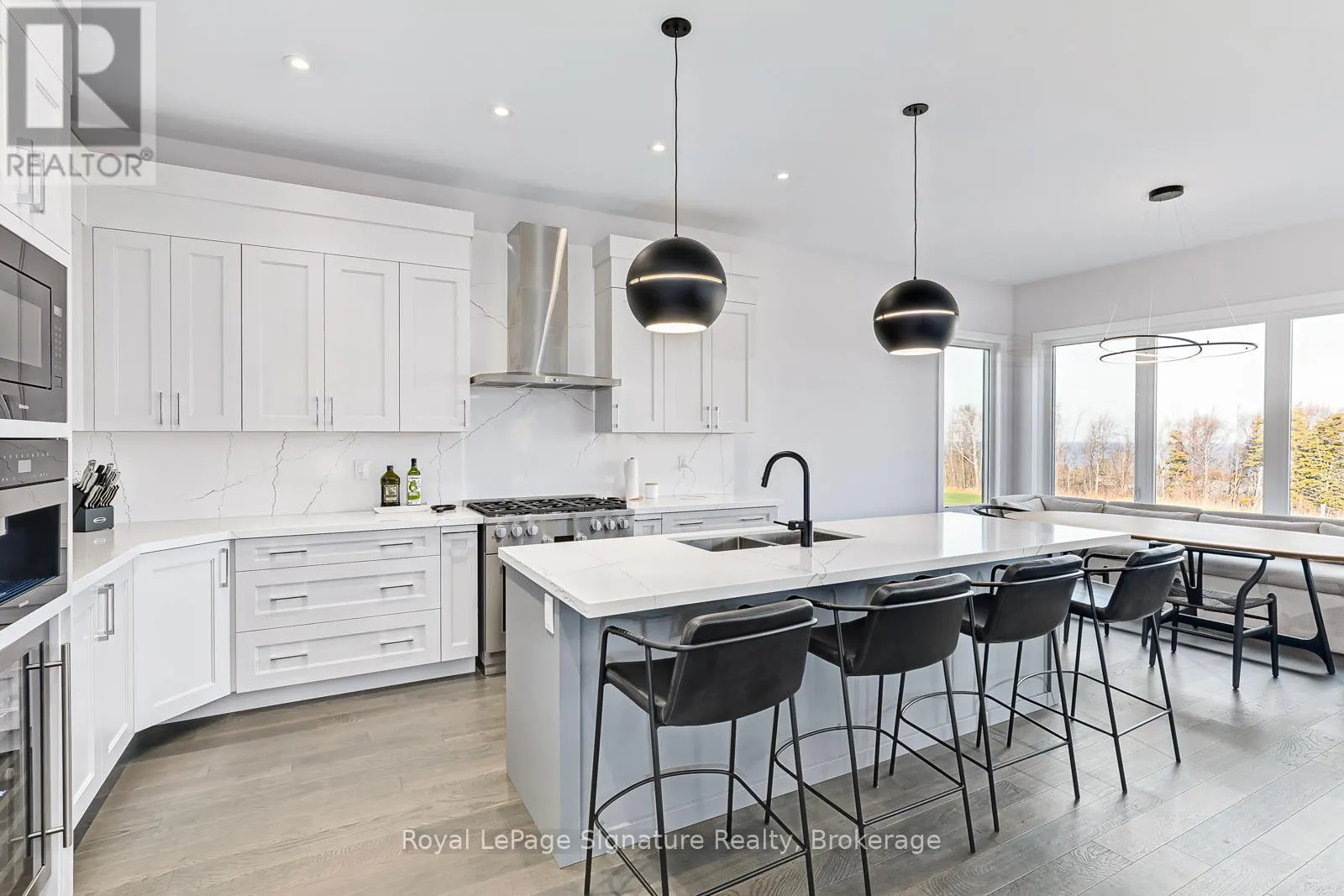 107 SLADDEN COURT
