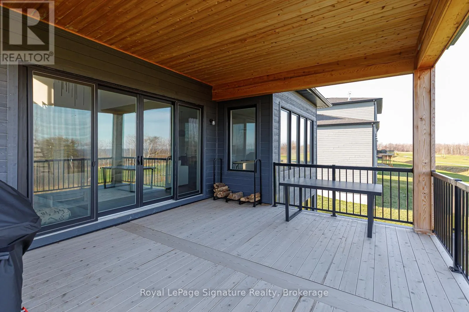 107 SLADDEN COURT