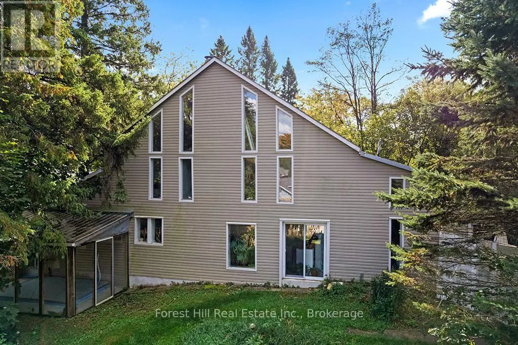 15 HILL STREET