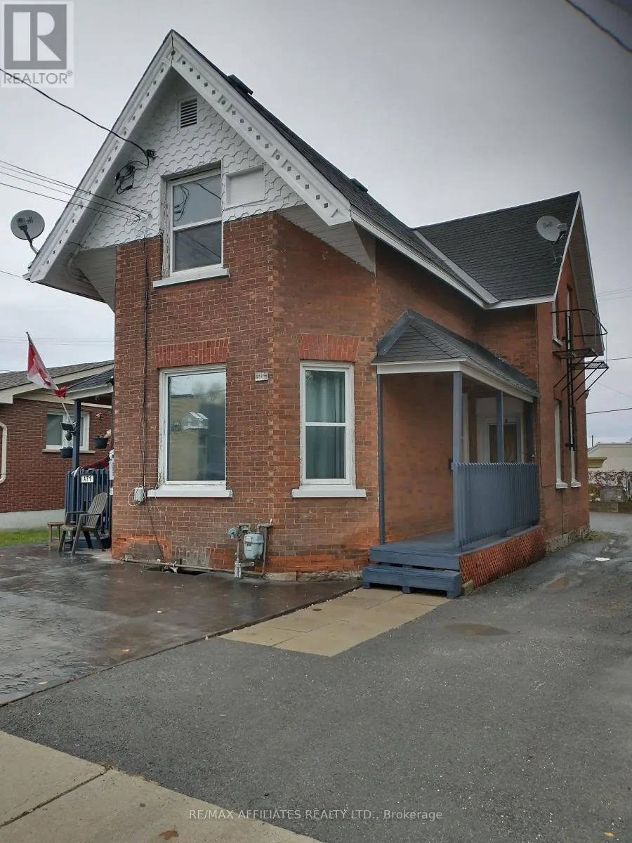 71 MCGONIGAL STREET W