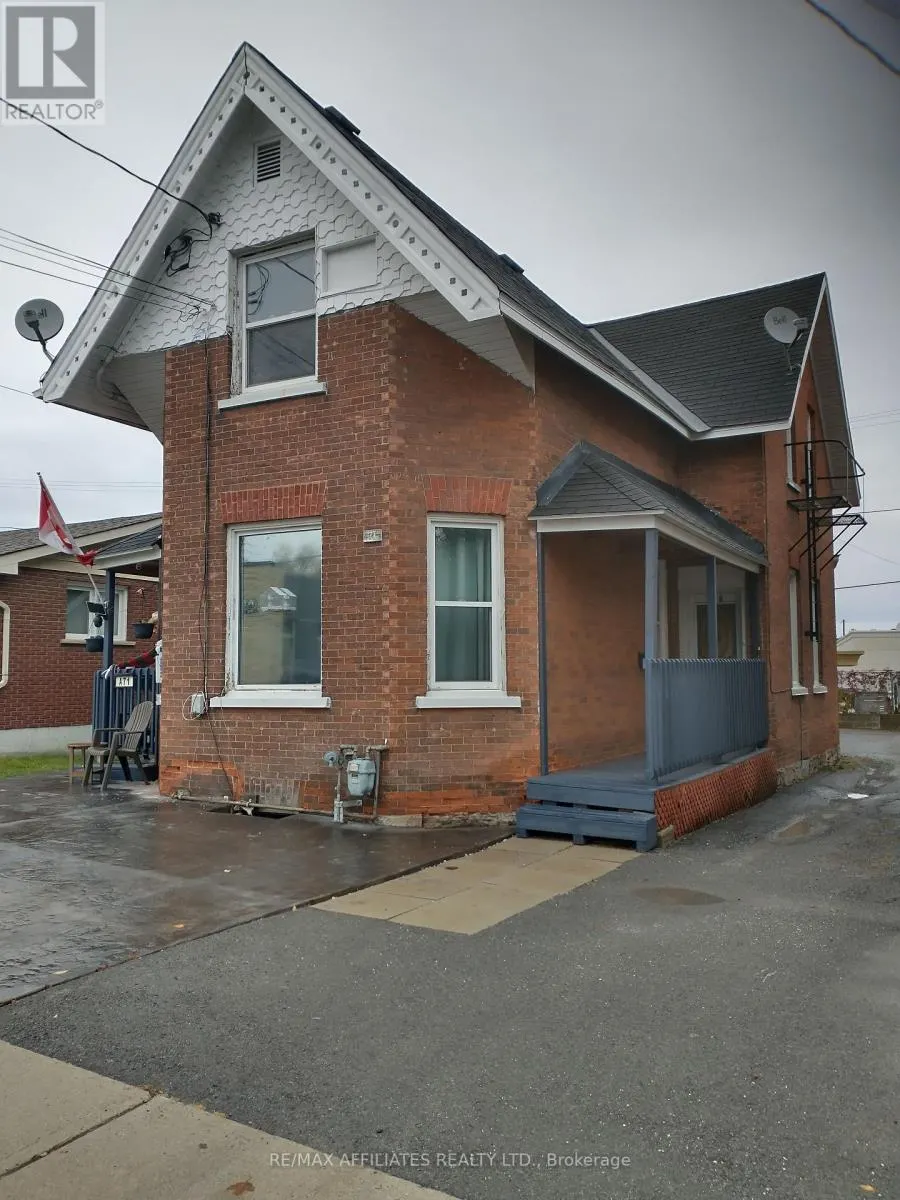 71 MCGONIGAL STREET W