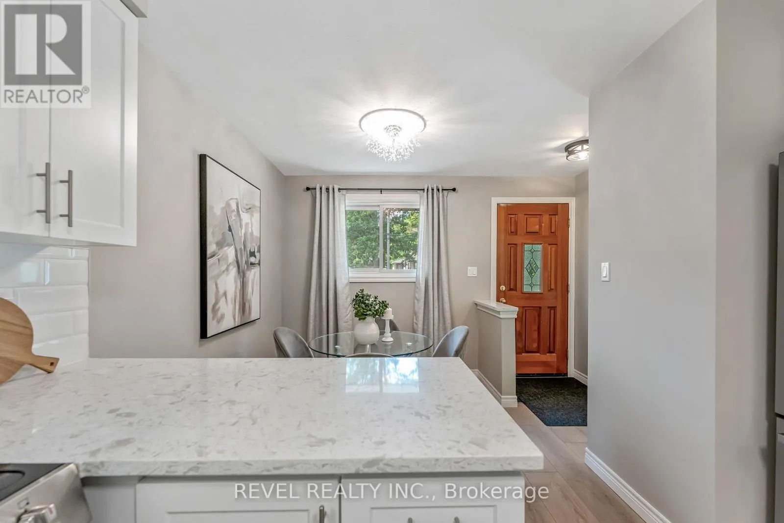 323 HIXON ROAD