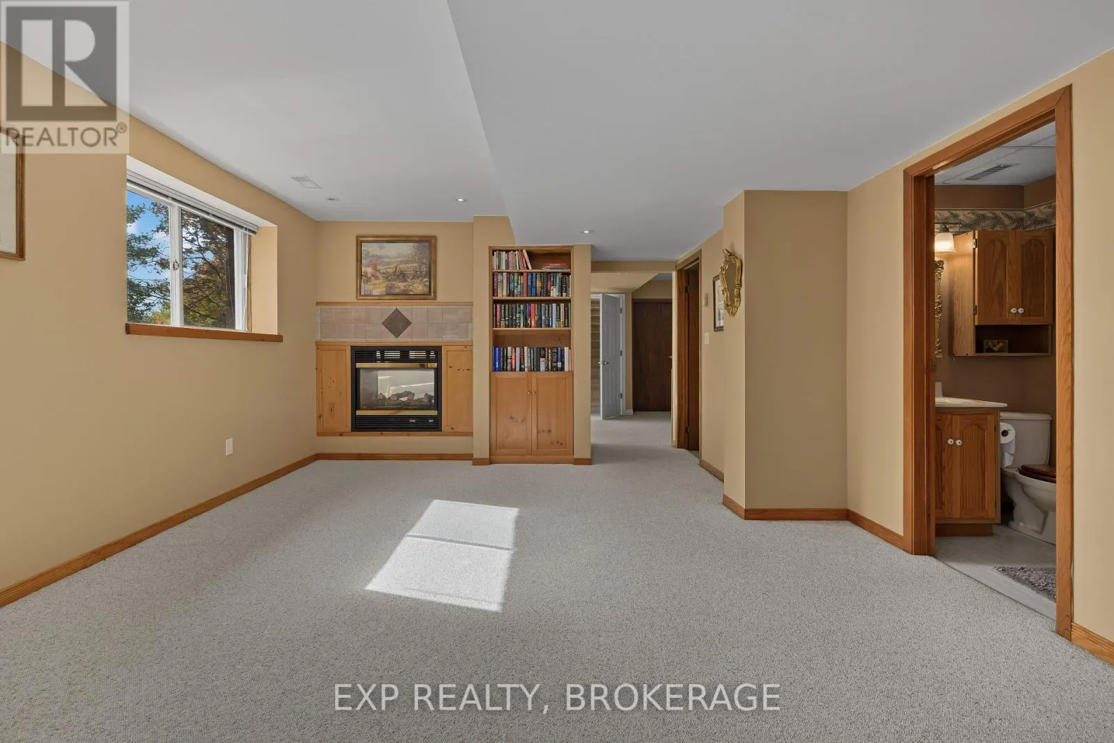 3037 HILLTOP LANE
