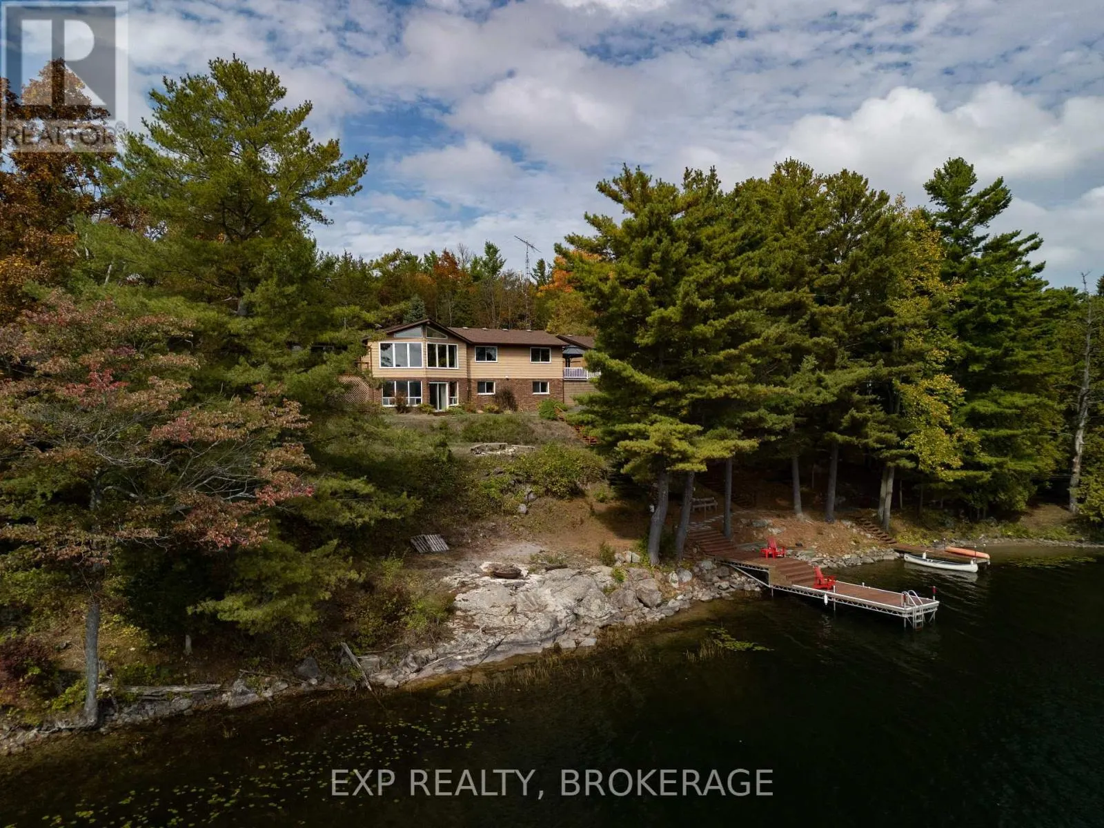 3037 HILLTOP LANE