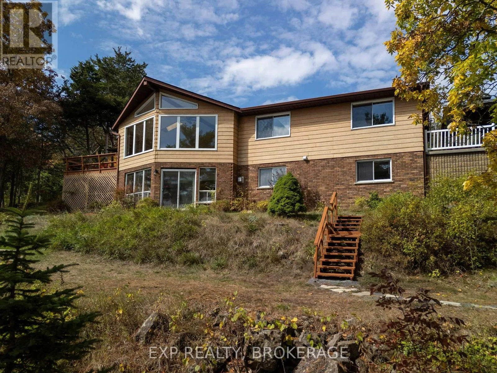 3037 HILLTOP LANE