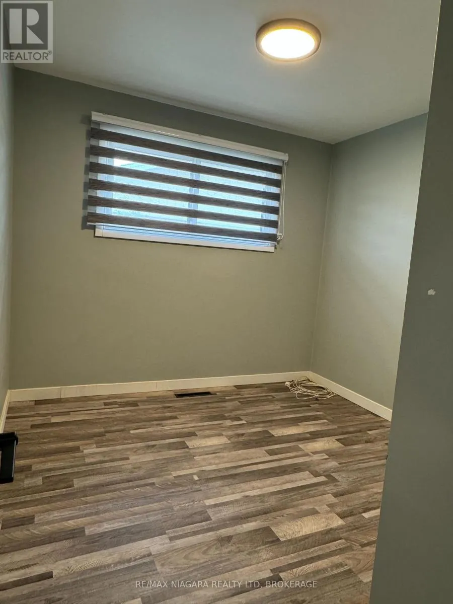 MAIN FLOOR - 287 SANTONE AVENUE AVENUE, #Main Floor