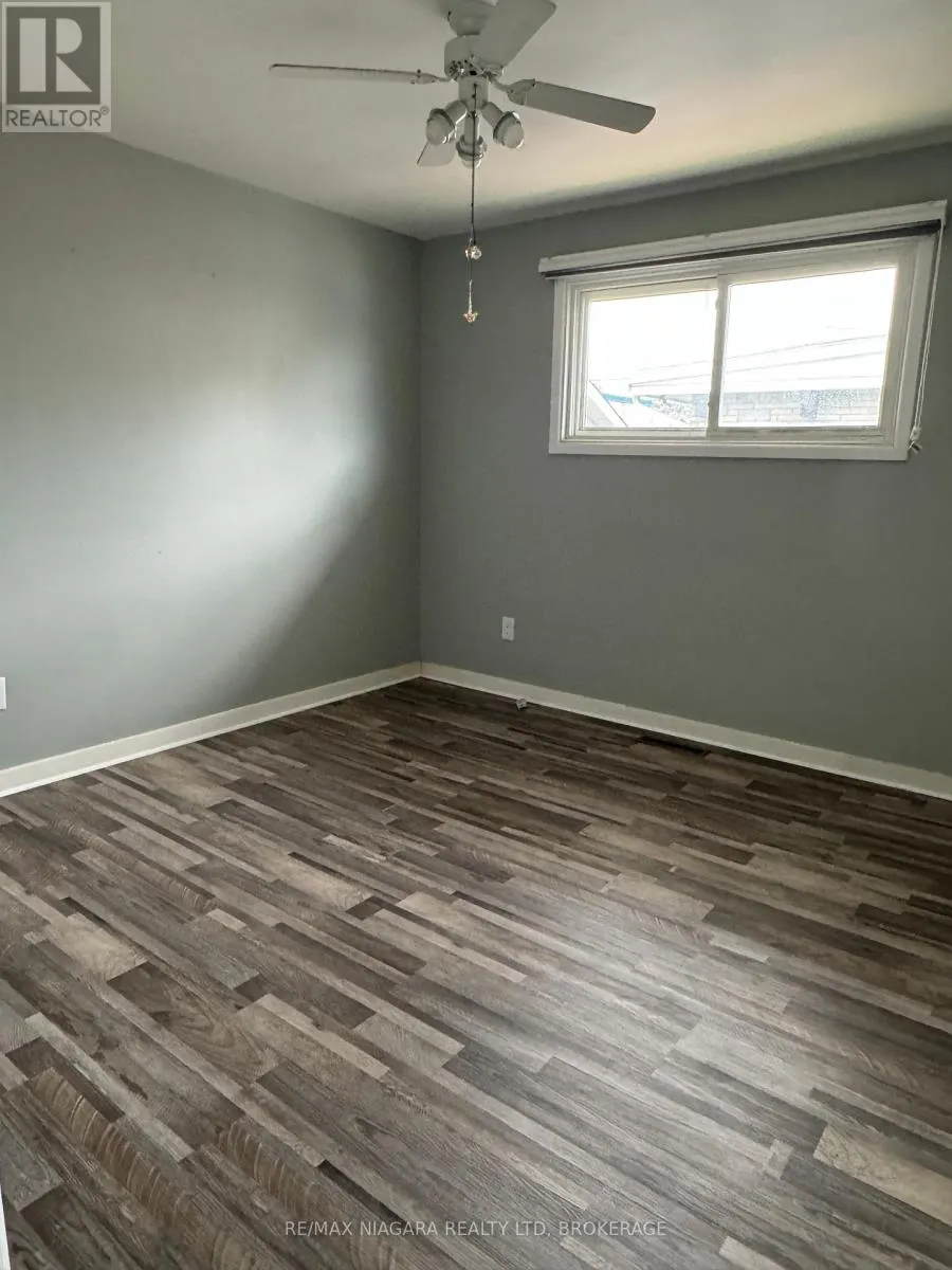MAIN FLOOR - 287 SANTONE AVENUE AVENUE, #Main Floor