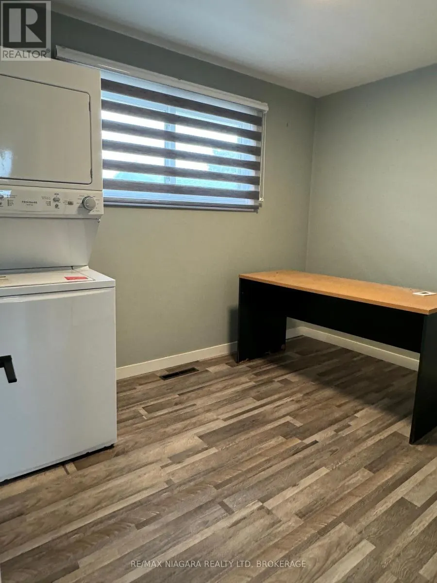 MAIN FLOOR - 287 SANTONE AVENUE AVENUE, #Main Floor