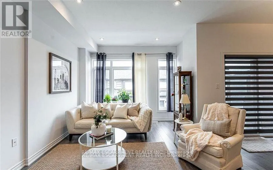 85 - 61 SOHO STREET