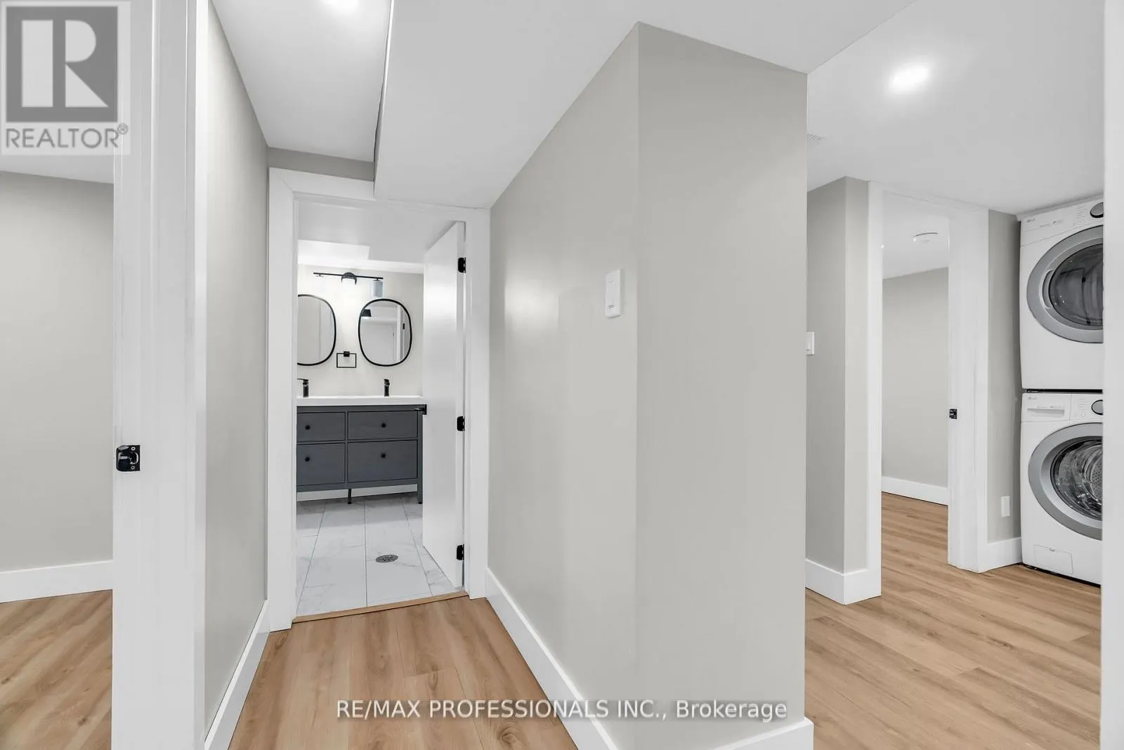 LOWER - 139 BYRON AVENUE
