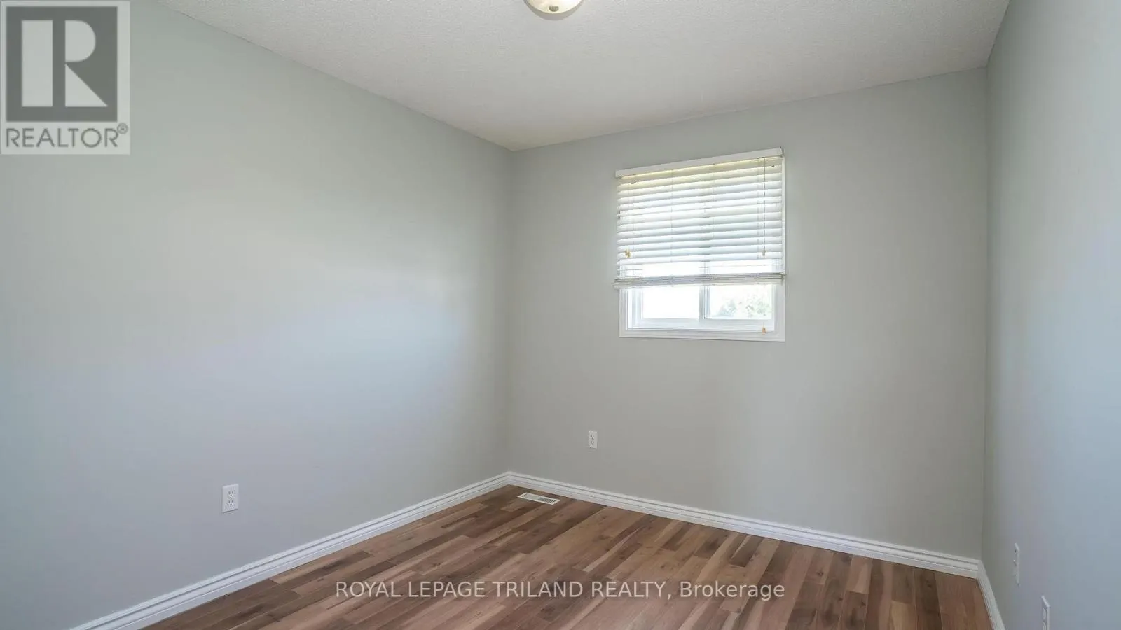 223 SIMPSON CRESCENT