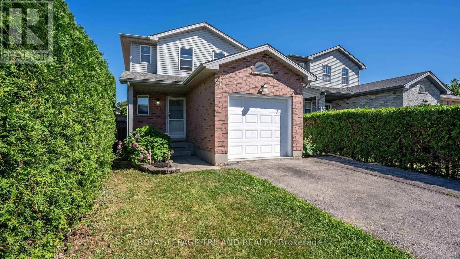 223 SIMPSON CRESCENT