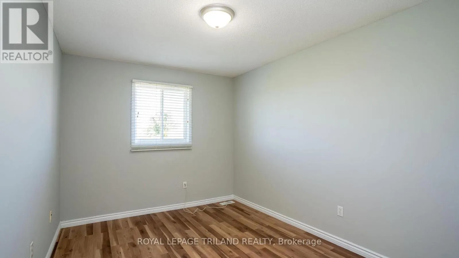 223 SIMPSON CRESCENT