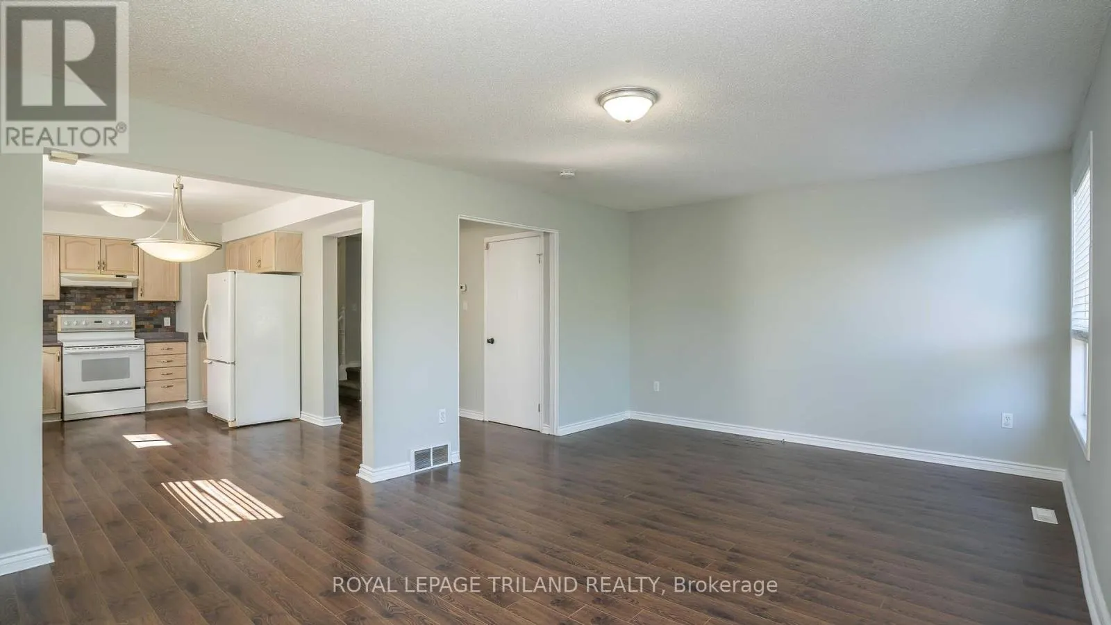 223 SIMPSON CRESCENT