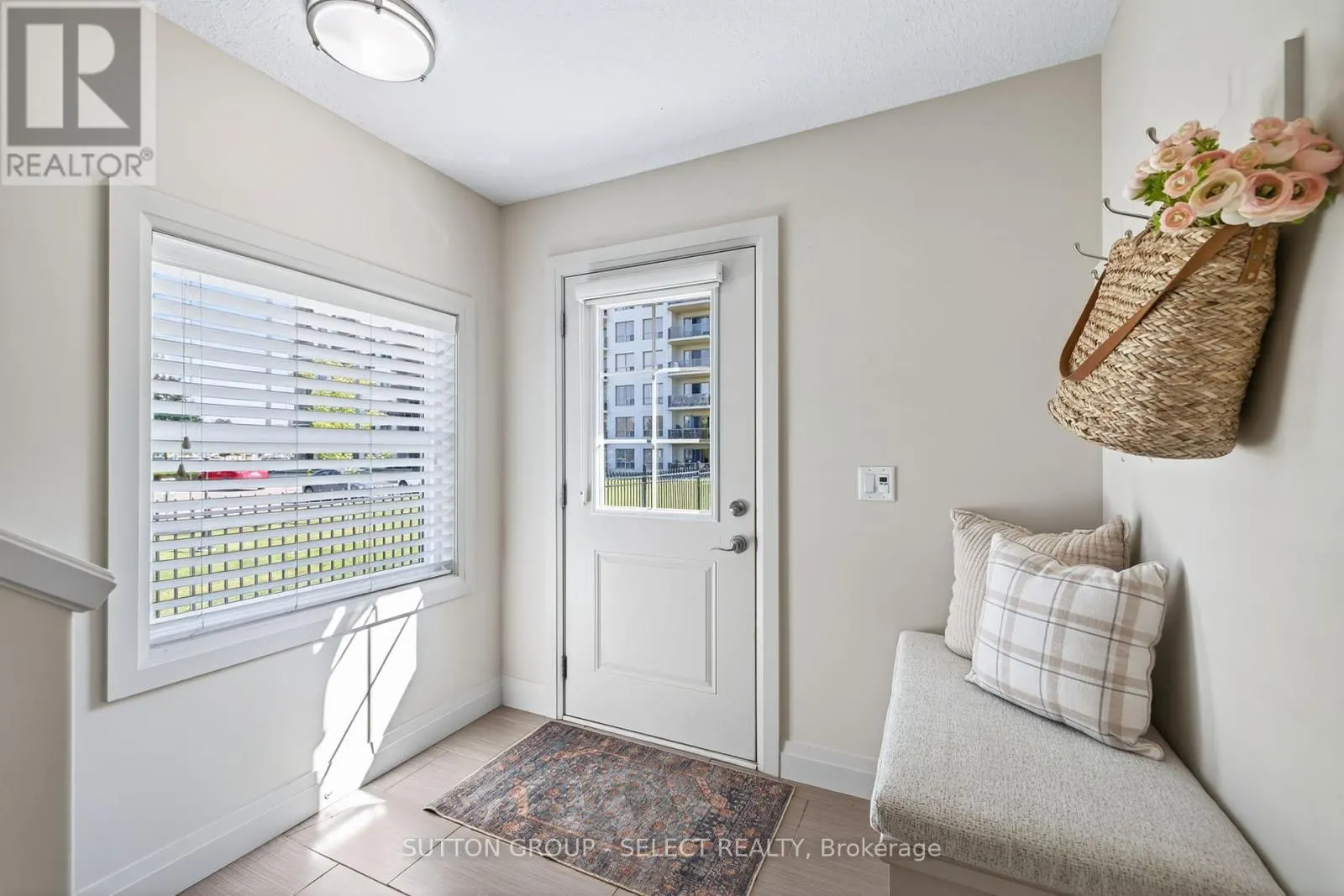 29 - 1040 CORONATION DRIVE, #29