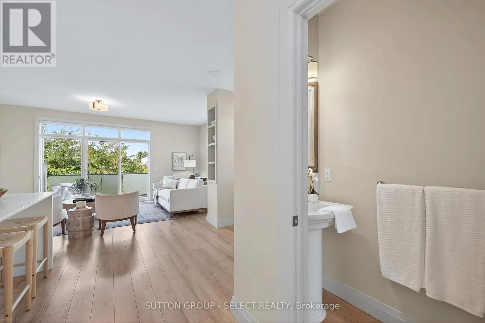 29 - 1040 CORONATION DRIVE, #29