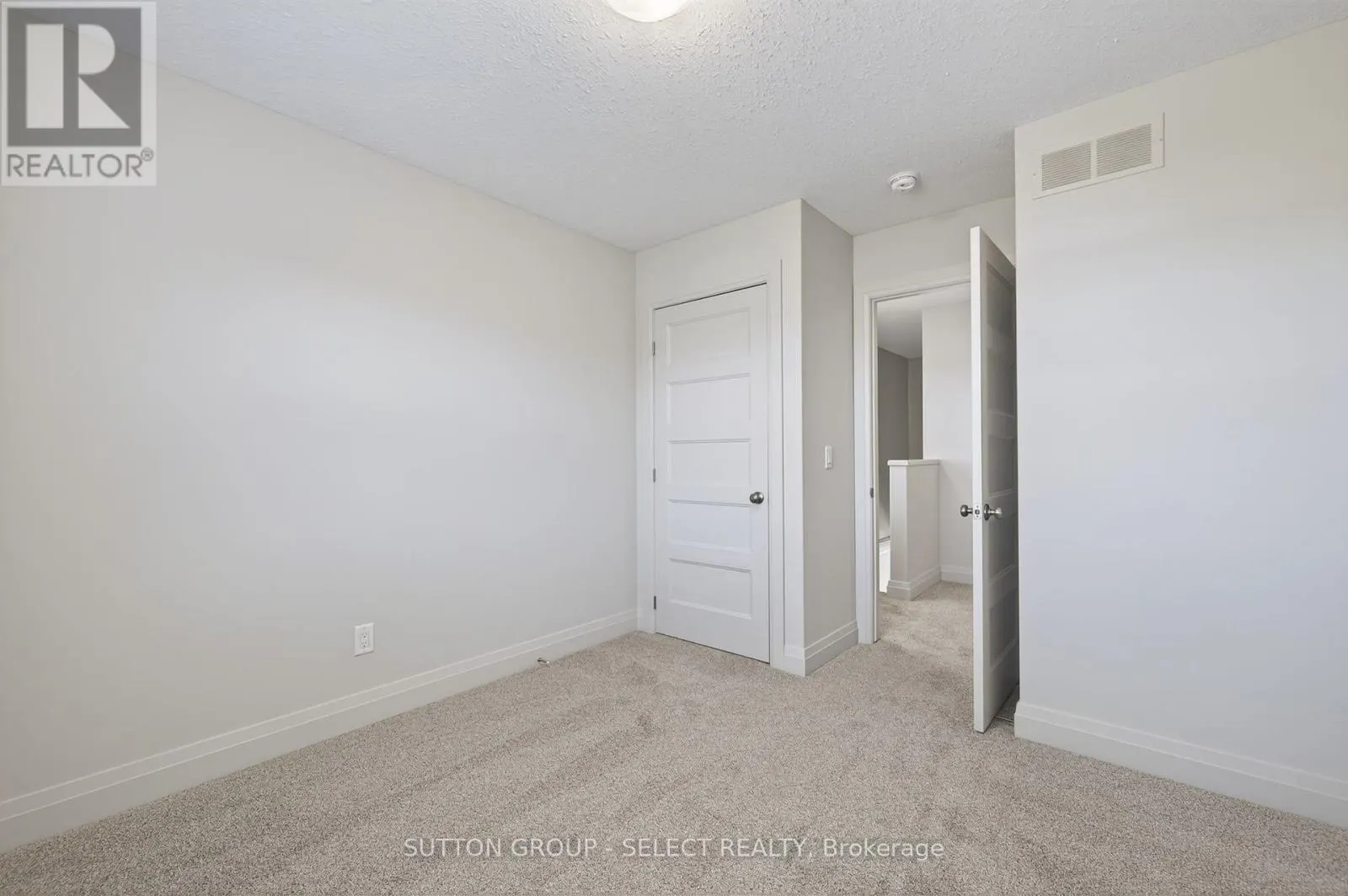 29 - 1040 CORONATION DRIVE, #29