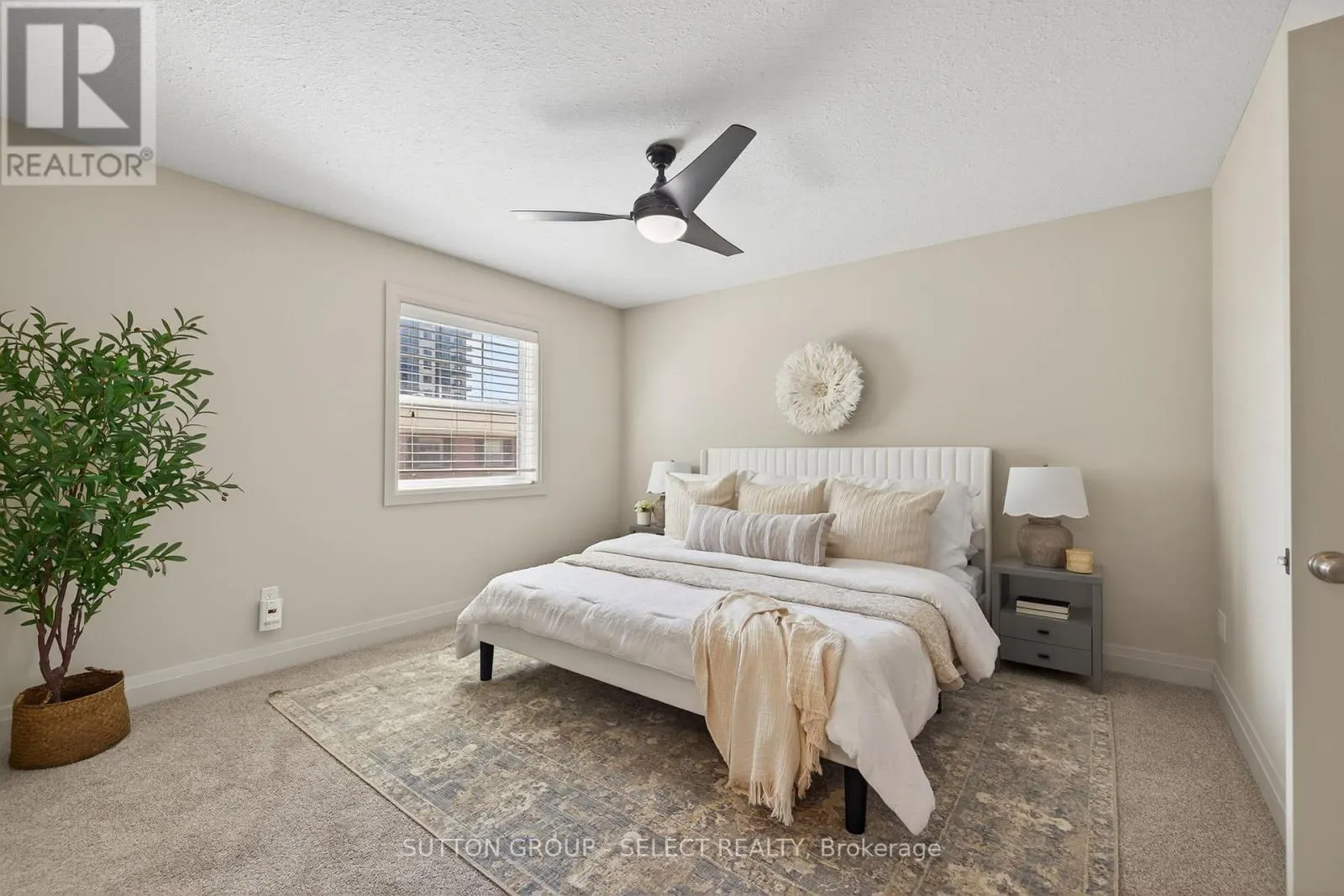 29 - 1040 CORONATION DRIVE, #29