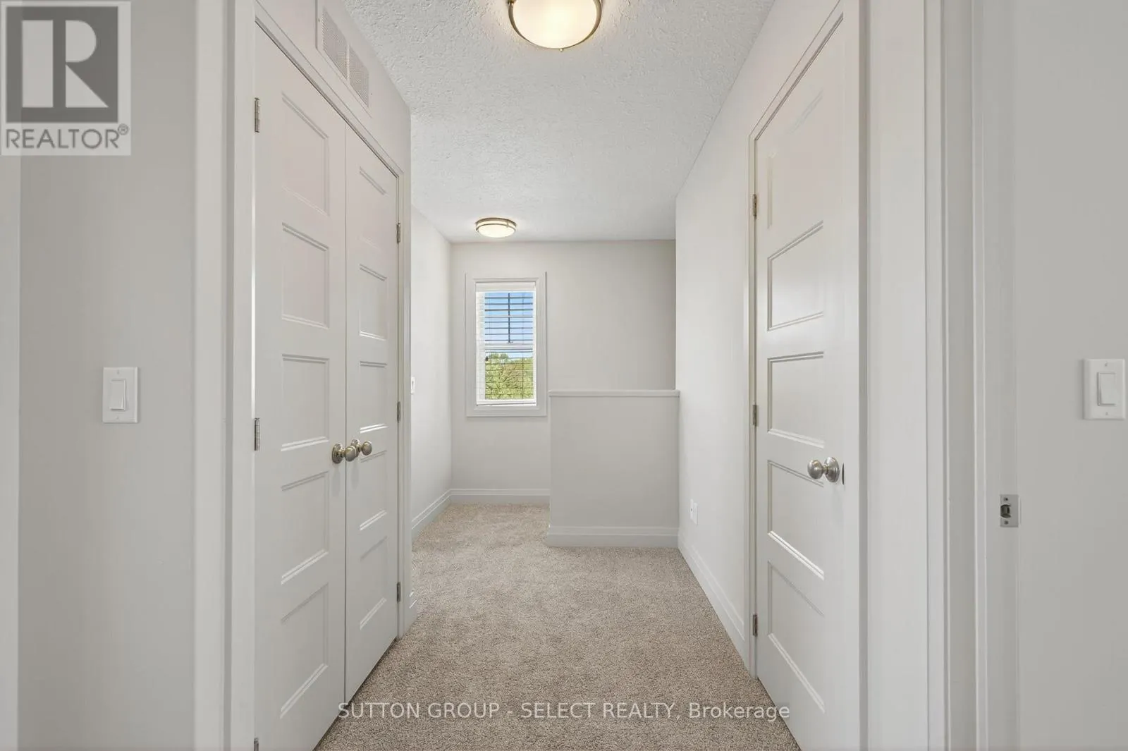 29 - 1040 CORONATION DRIVE, #29