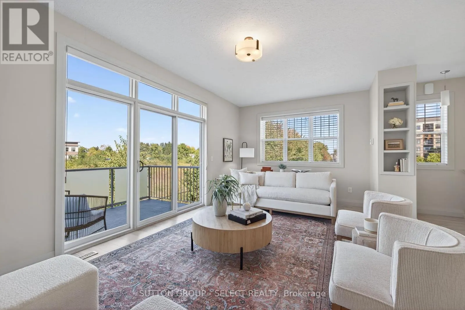 29 - 1040 CORONATION DRIVE, #29