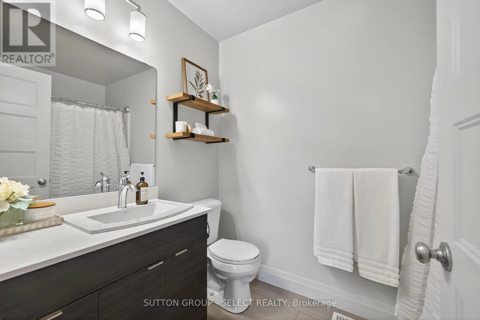 29 - 1040 CORONATION DRIVE, #29