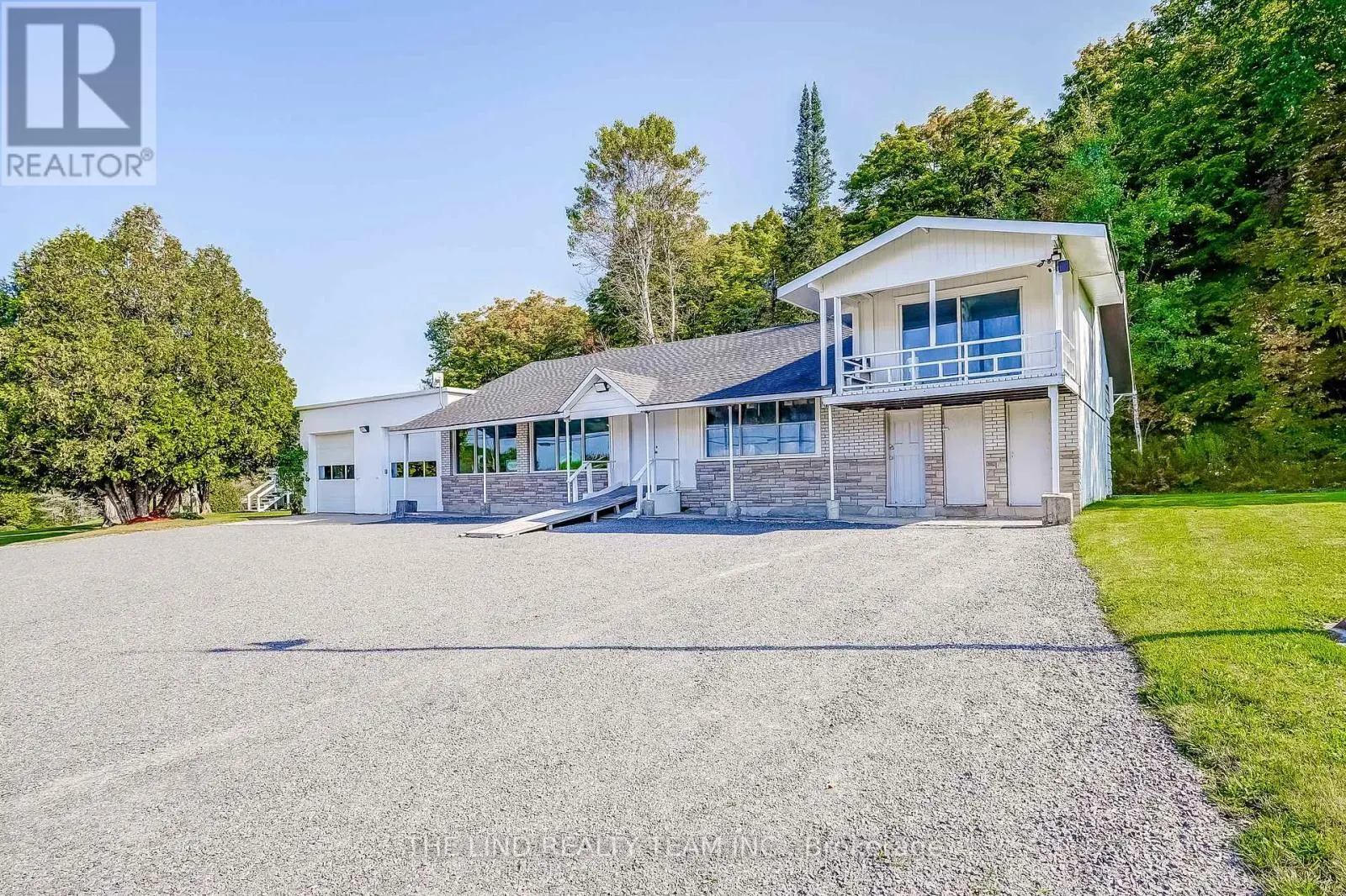 949 RAYMOND ROAD