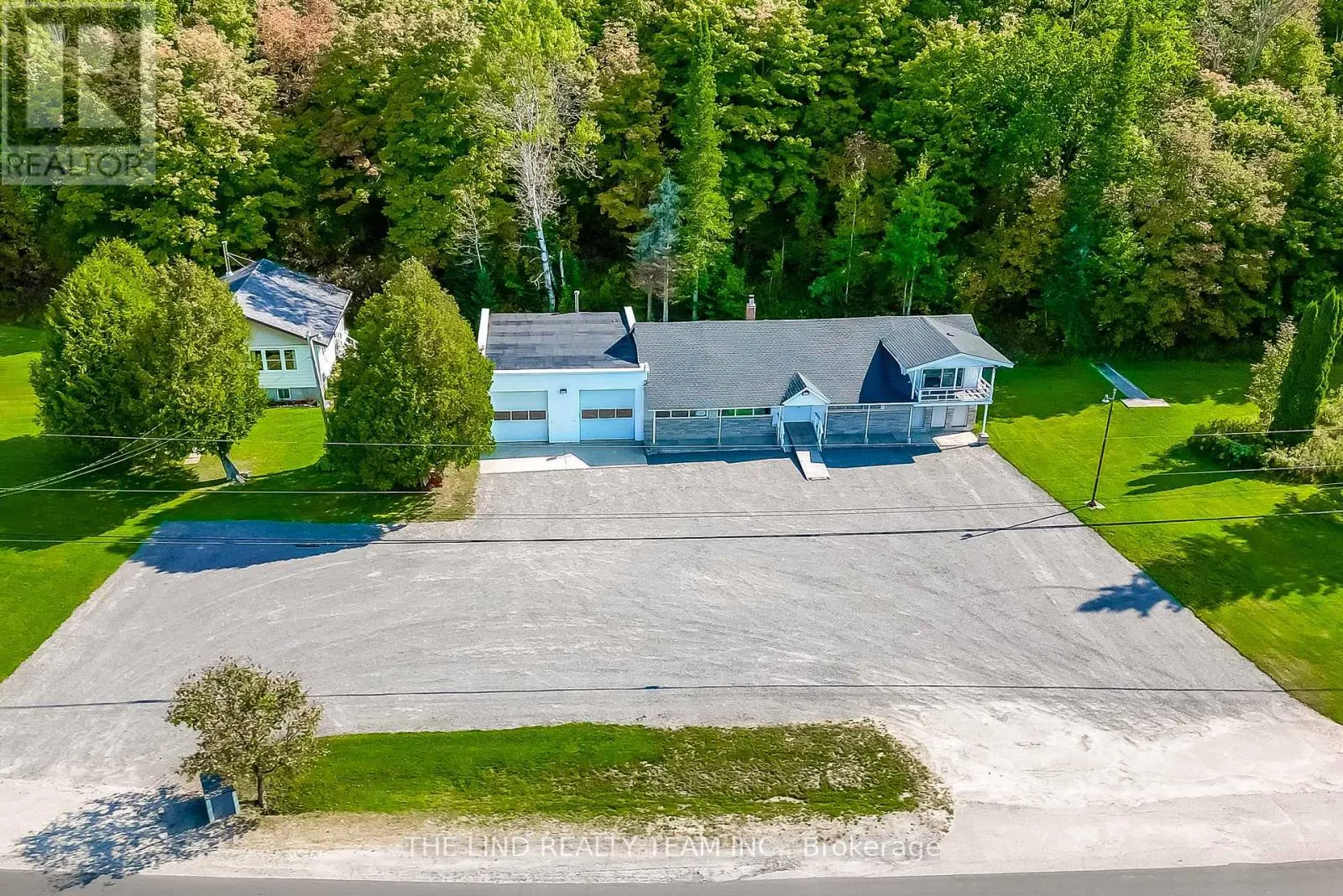 949 RAYMOND ROAD