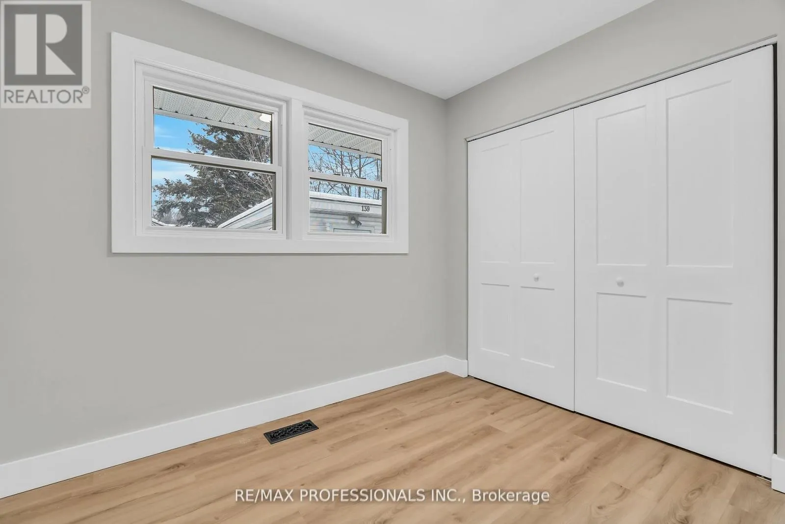 UPPER - 139 BYRON AVENUE