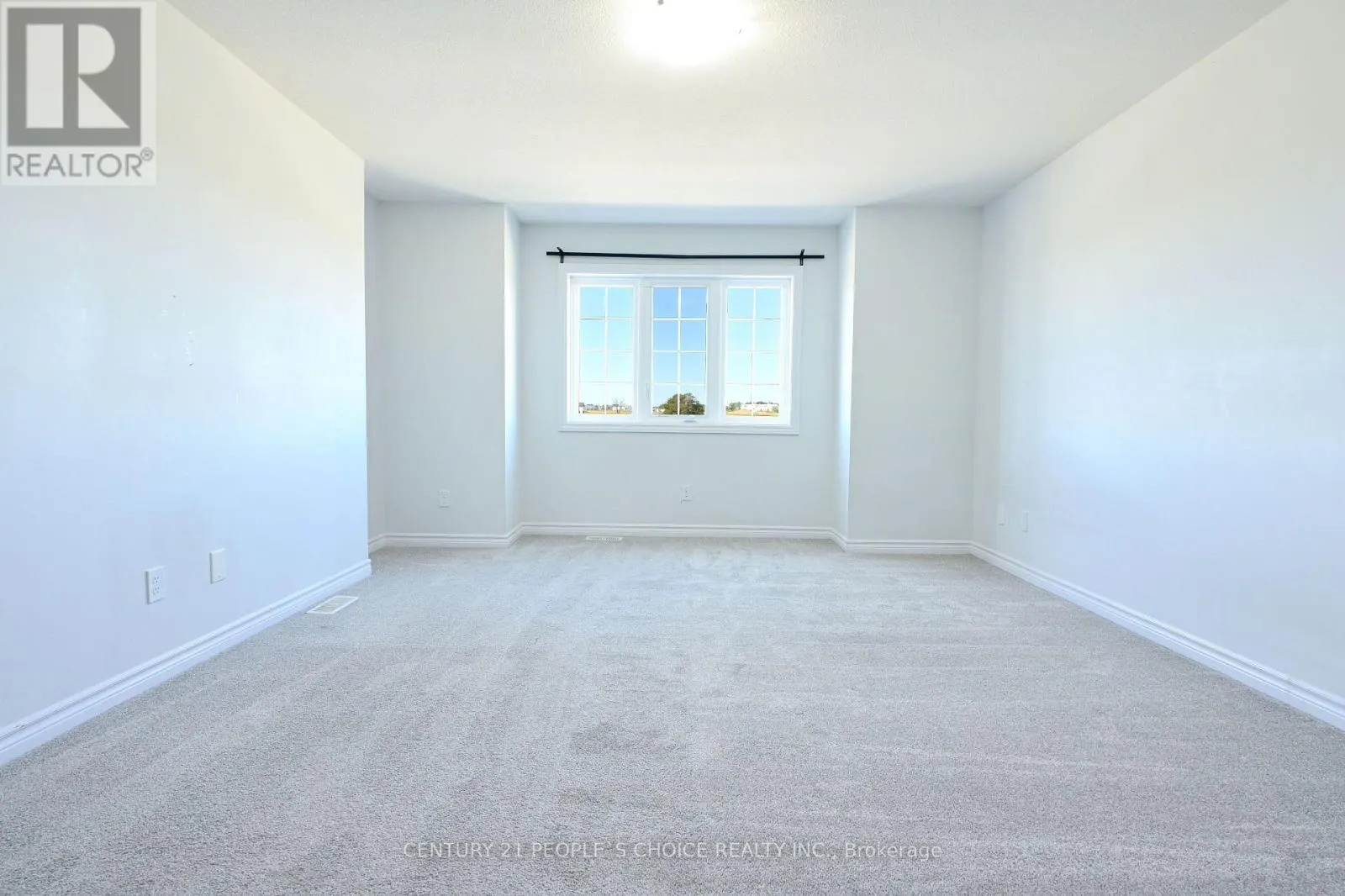 305 KENNINGTON DRIVE