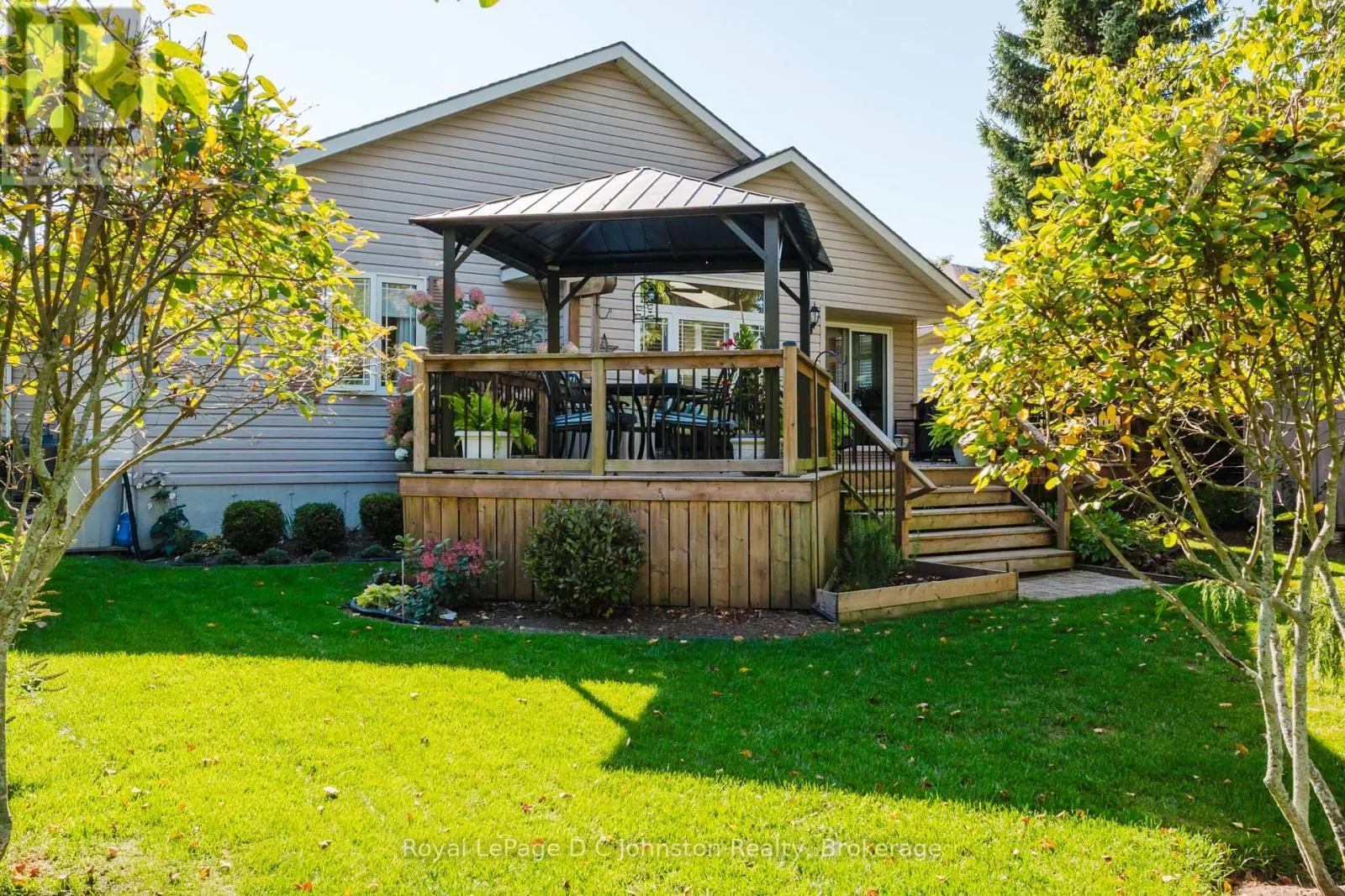 6 EASTGATE DRIVE