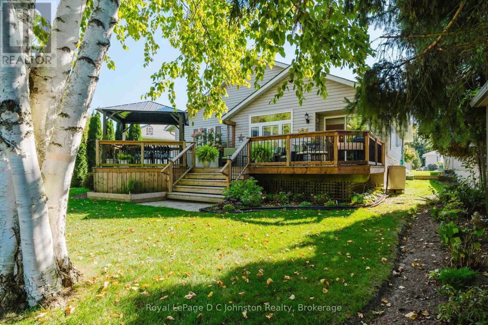 6 EASTGATE DRIVE