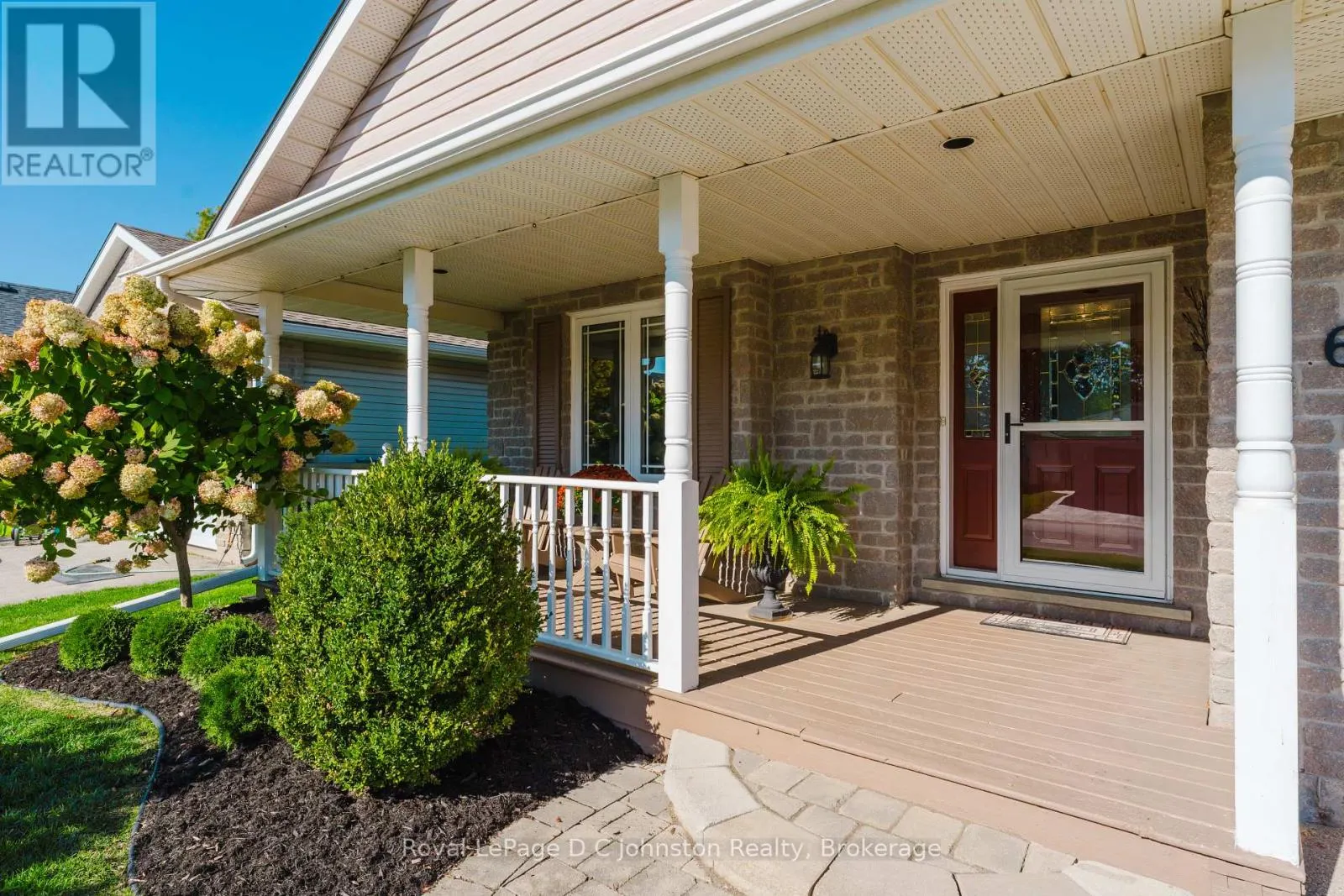 6 EASTGATE DRIVE