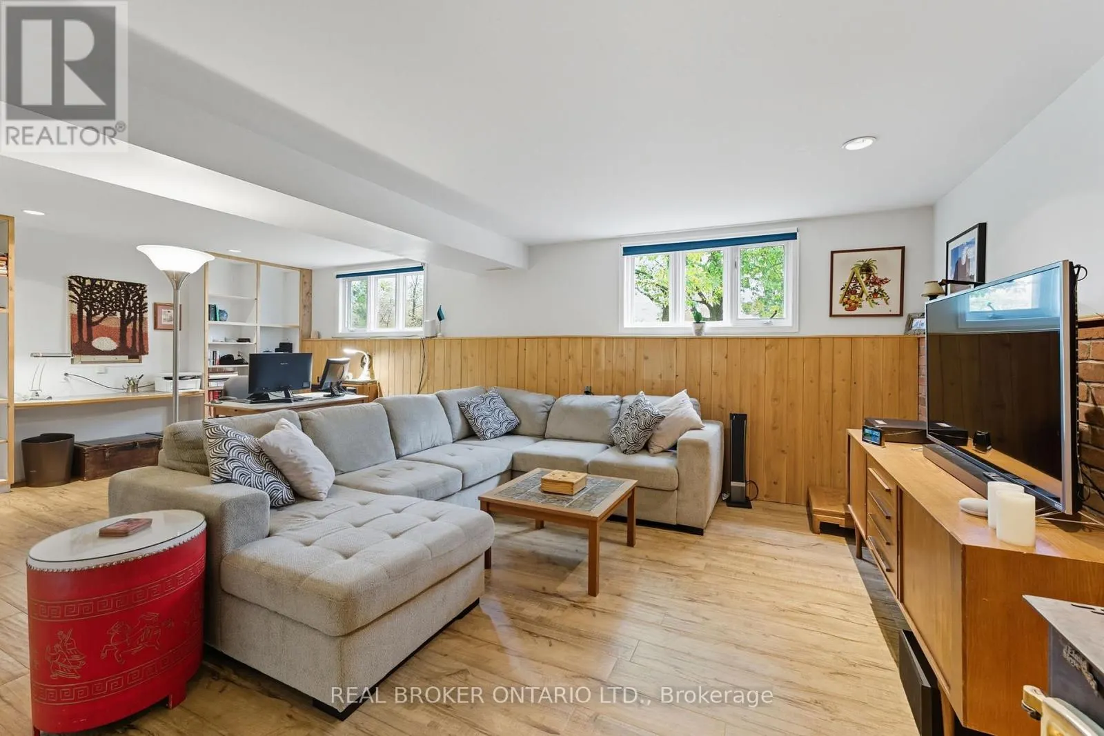 18 SMITH ROAD