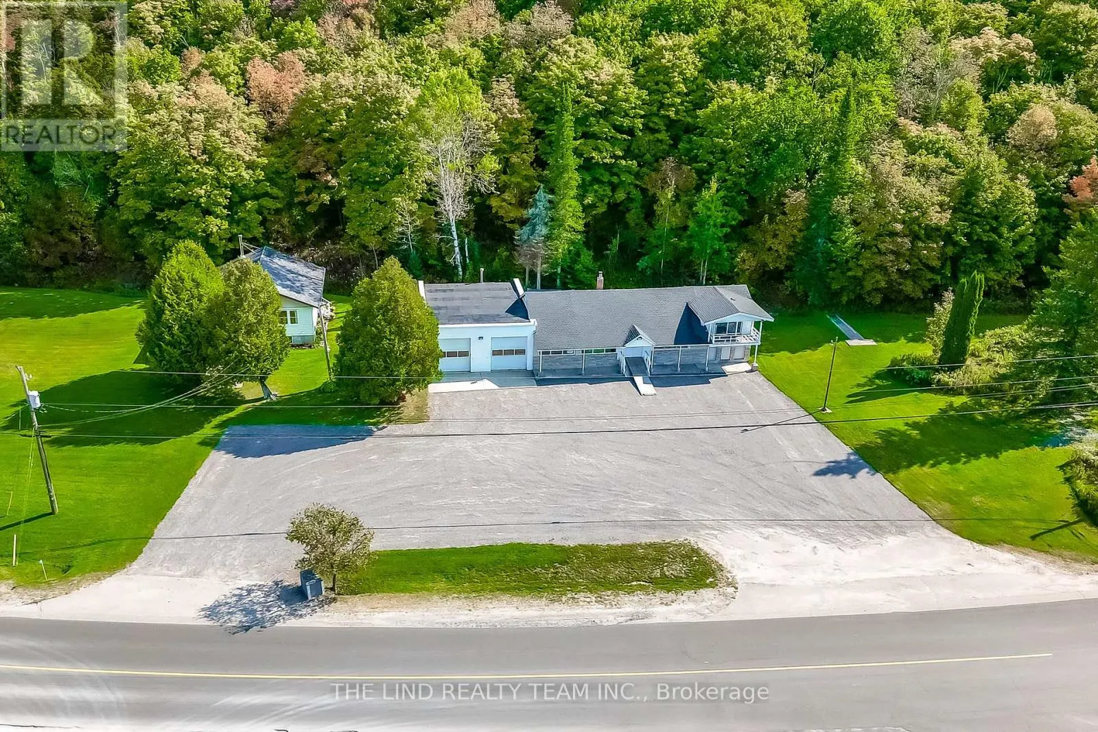 949 RAYMOND ROAD