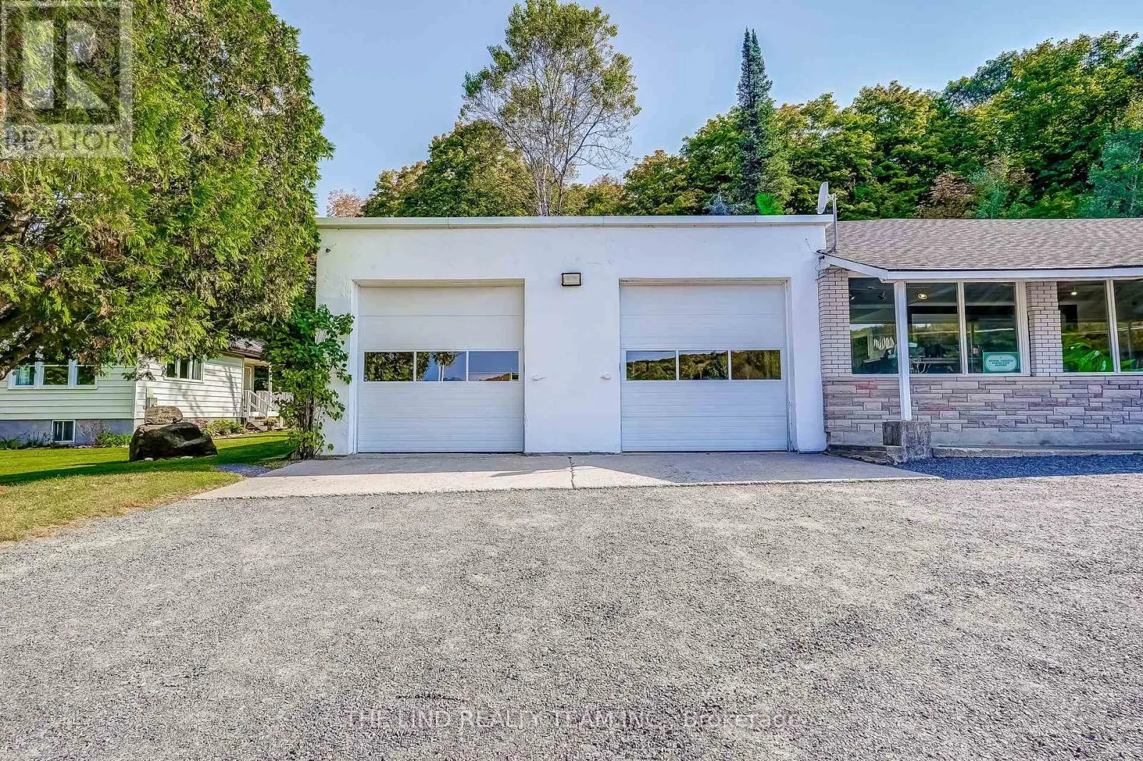 949 RAYMOND ROAD