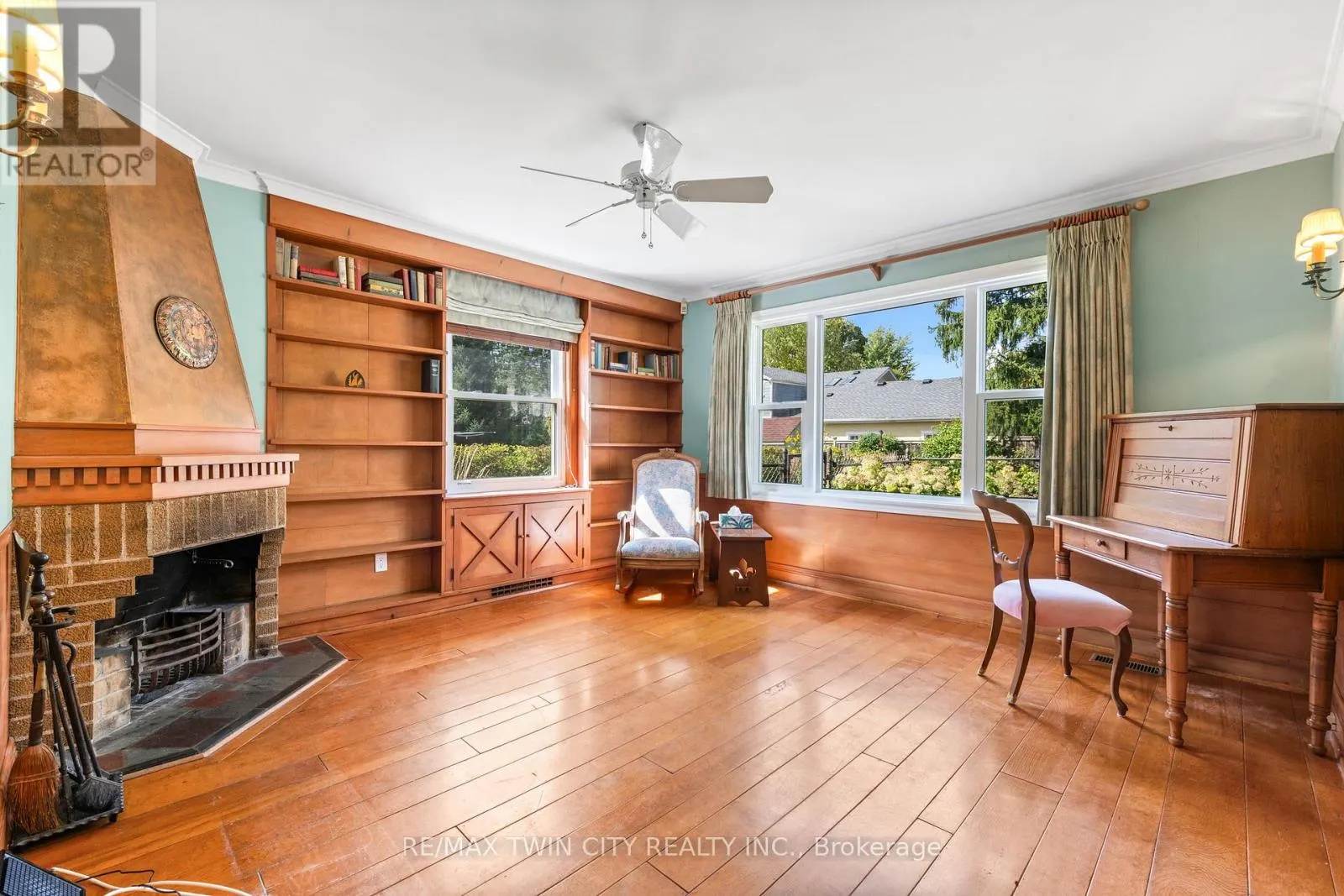 130 HIGHLAND PARK