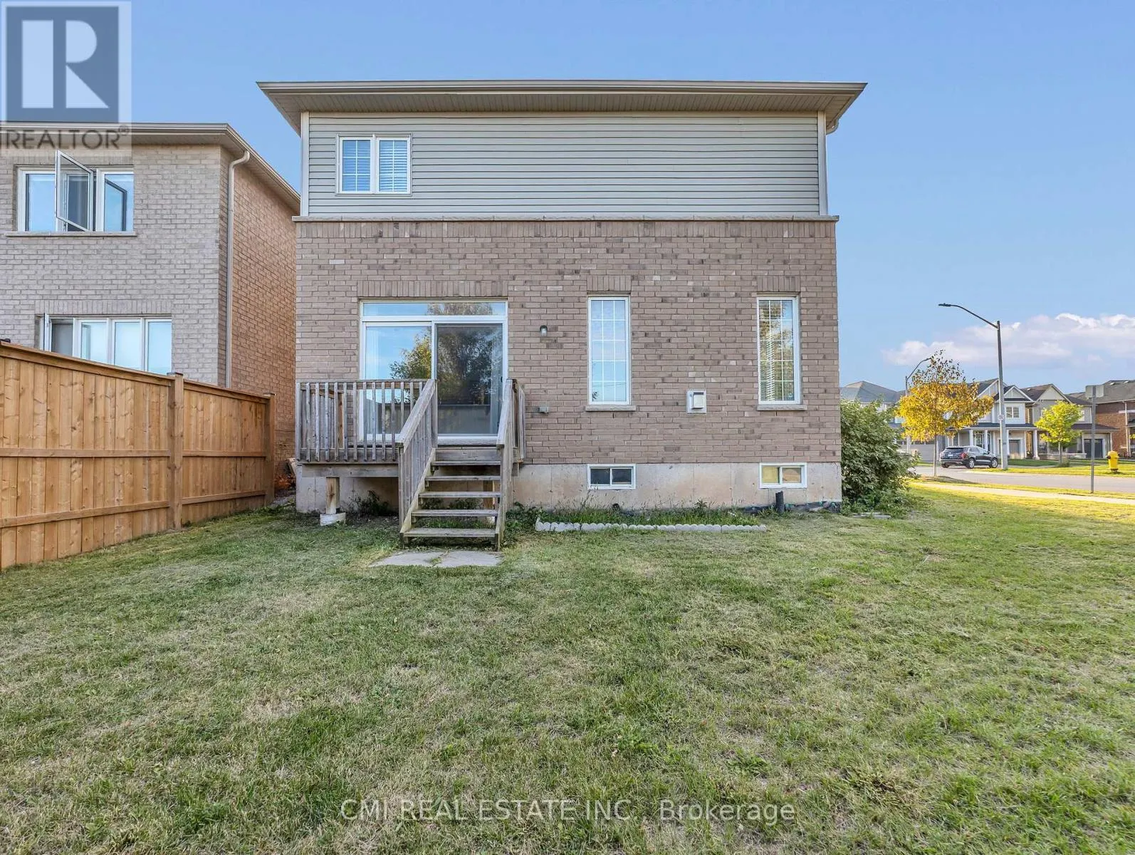 274 ESTHER CRESCENT