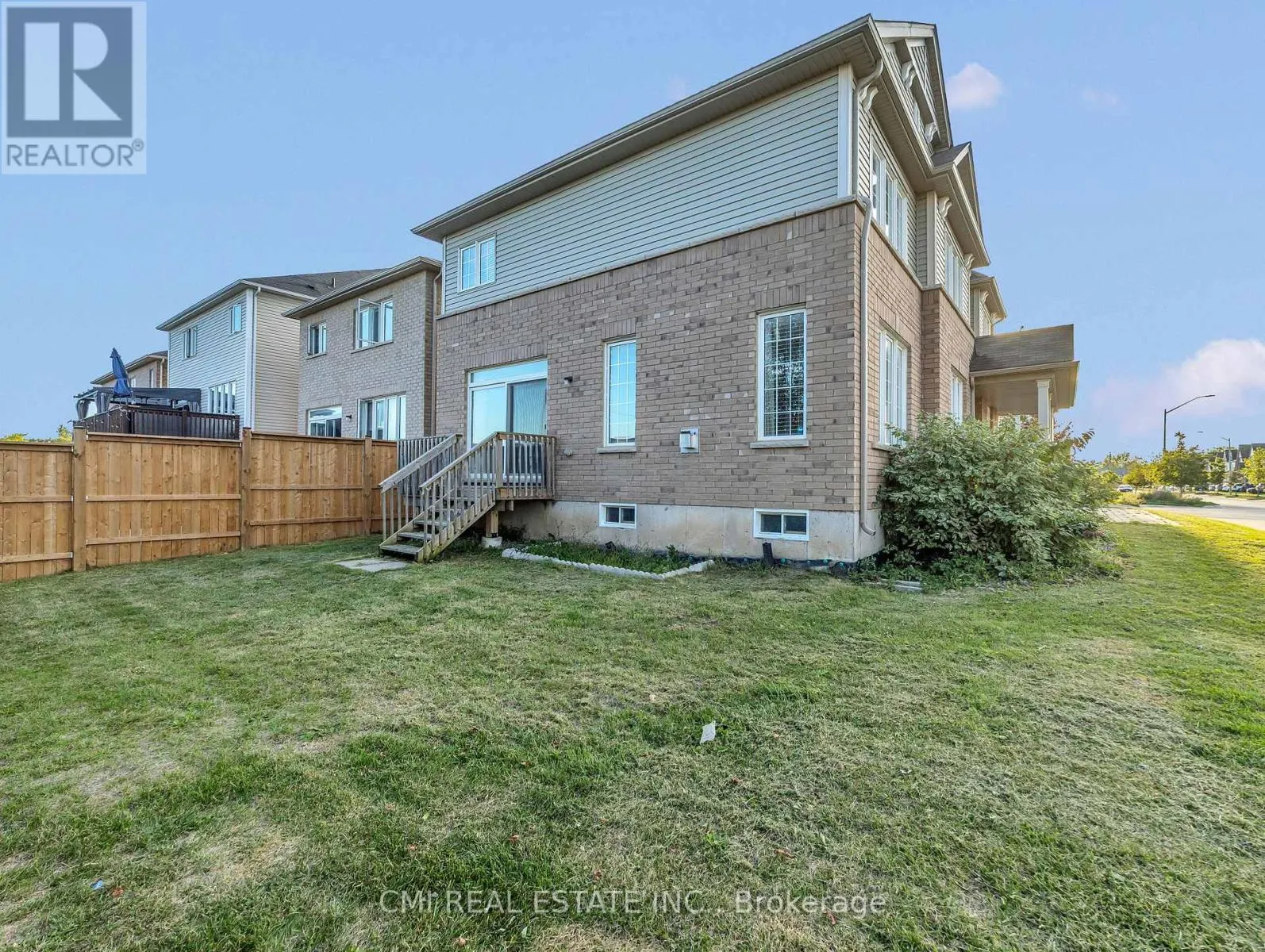 274 ESTHER CRESCENT
