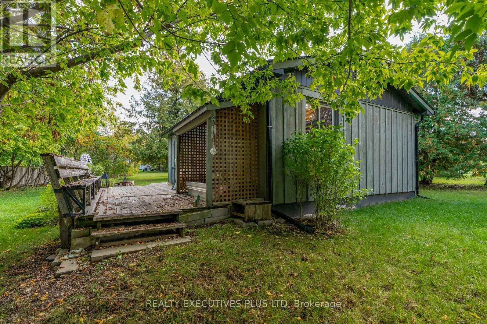 94 HURON STREET E