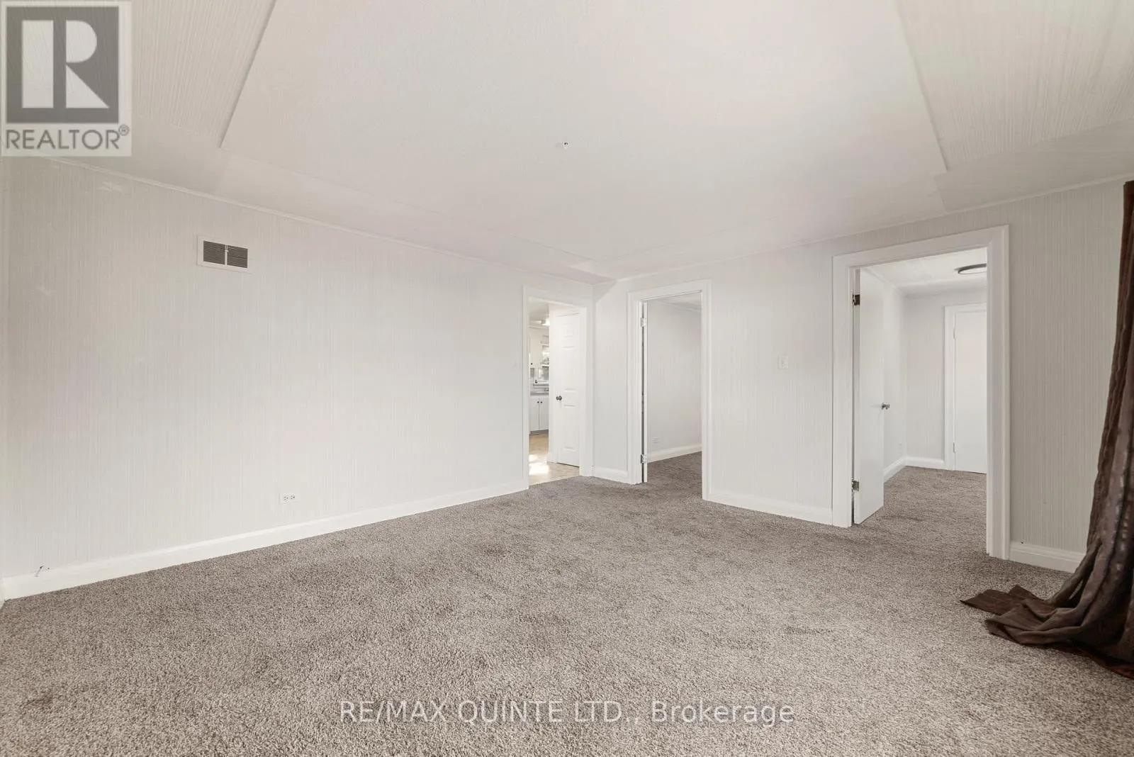 7 RITCHIE AVENUE