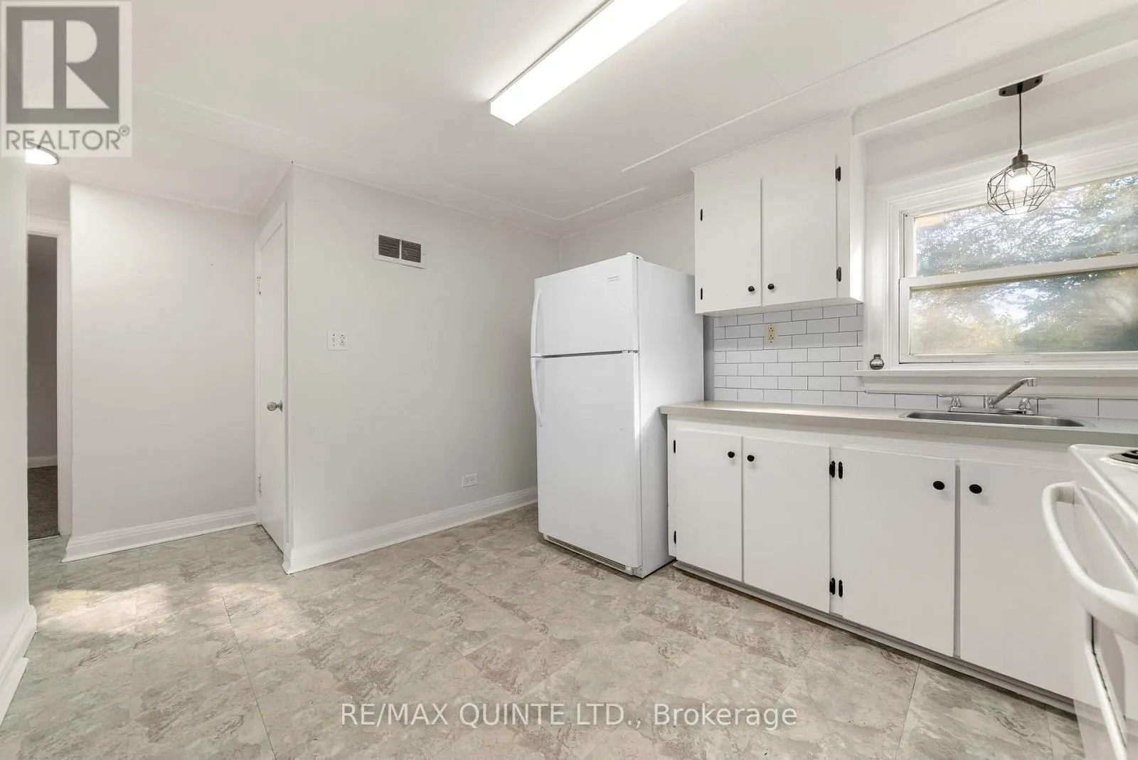 7 RITCHIE AVENUE
