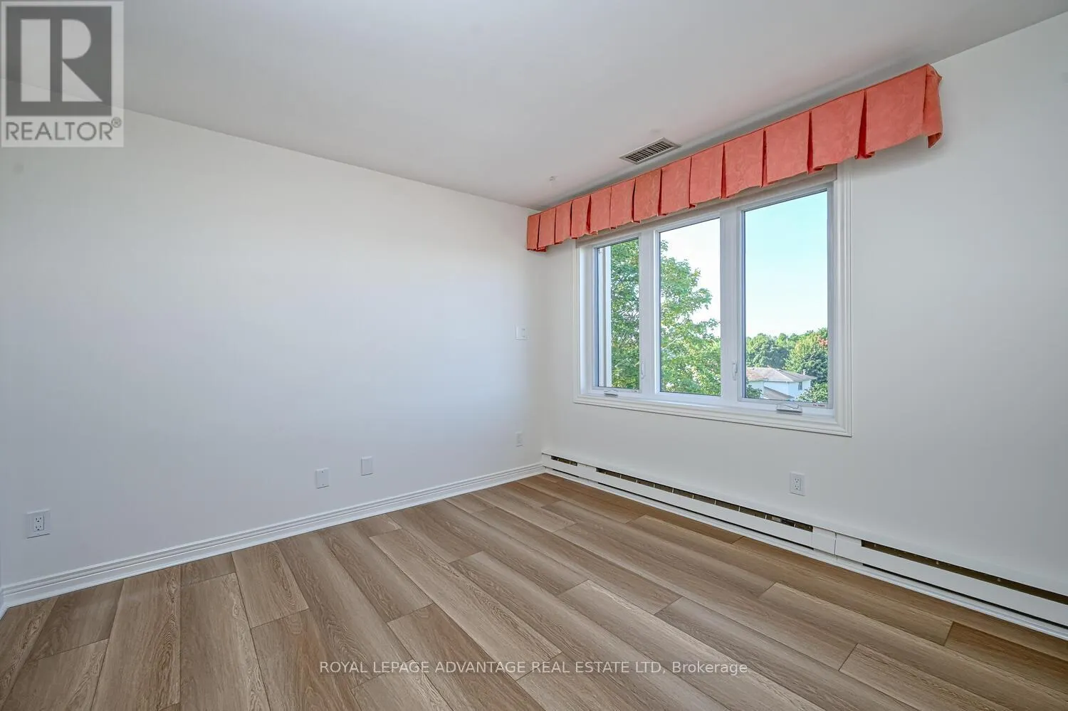 401 - 10 ARMSTRONG DRIVE