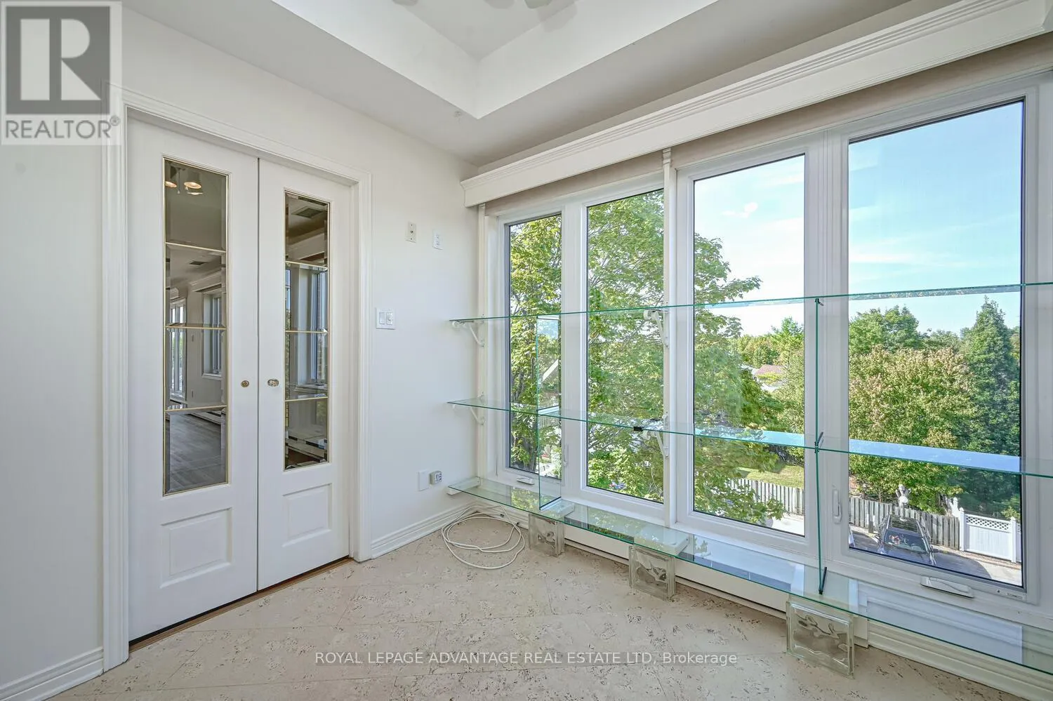 401 - 10 ARMSTRONG DRIVE