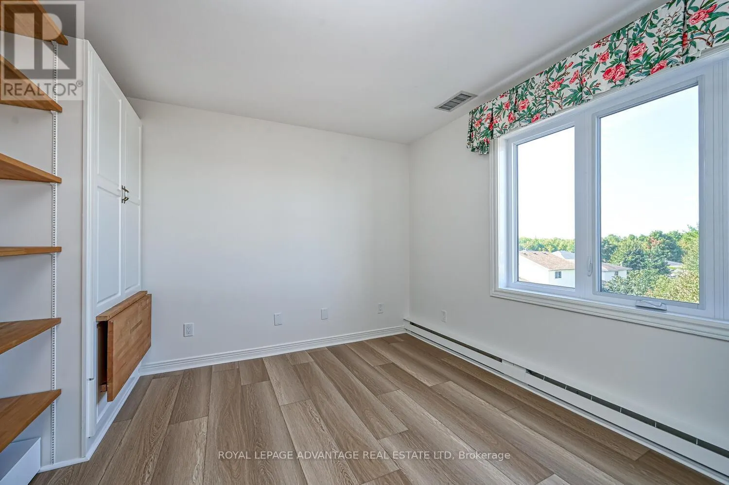 401 - 10 ARMSTRONG DRIVE